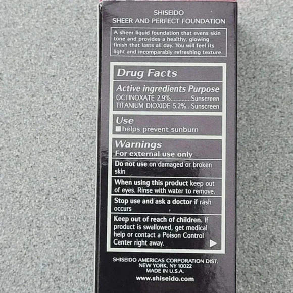 New Shiseido Sheer & Perfect Foundation D20 Board Spectrum SPF18 30ml 1FL - Picture 3 of 5